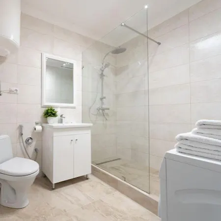 Apartment з неймовірною ванною Kiew
